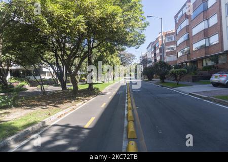 The streets of Bogota alone on the first day of strict quarantine decreed due to high contagion that has been registered in recent weeks by covid 19 in the city of Bogota in the towns of Suba, Engativa and Usaquen. (Photo by Daniel Garzon Herazo/NurPhoto) Stock Photo