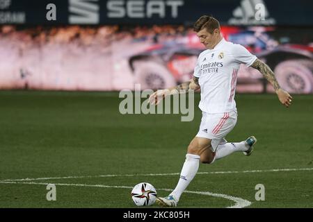 Toni Kroos of Real Madrid does passed during the Supercopa de Espana Semi Final match between Real Madrid and Athletic Club at Estadio La Rosaleda on January 14, 2021 in Malaga, Spain. (Photo by Jose Breton/Pics Action/NurPhoto) Stock Photo