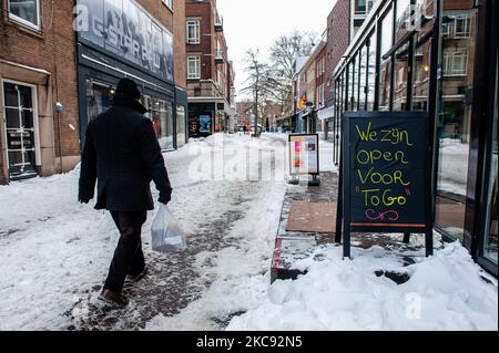 Winter clothes hi-res stock photography and images - Alamy