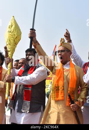 Congress MP Gaurav Gogoi with party leaders displays a sword in front of the statue of Ahom Kindom commander Lachit Bor Phukan at the launch of their 'Save Assam' campaign, ahead of the forthcoming Assam assembly elections, in Guwahati, india Saturday, Feb. 13, 2021. (Photo by Anuwar Hazarika/NurPhoto) Stock Photo