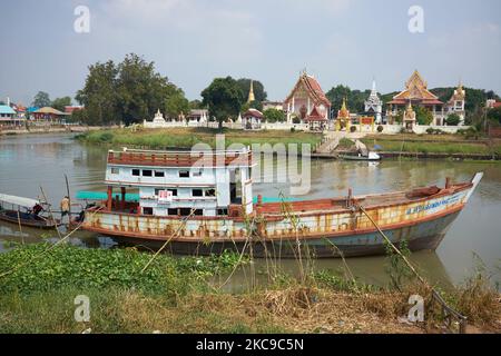 Rusting Boat on the river in Ayutthaya Thailand Stock Photo