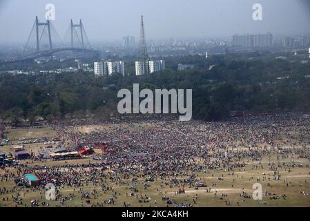 Supporters of the Left front , Congress and Indian Secular Front (ISF) attend a joint mass meeting in a mega rally ahead of the 2021 state legislative assembly elections in Kolkata , India on Sunday, 28th February 2021. Thousands of activists gathered at Brigade Parade Ground in Kolkata. (Photo by Sonali Pal Chaudhury/NurPhoto) Stock Photo