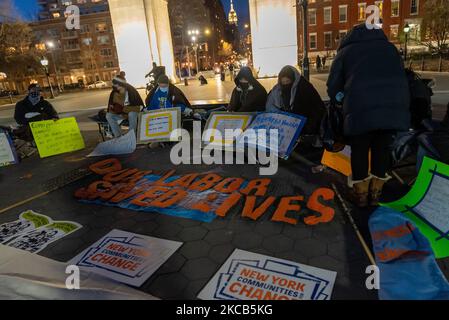 Laborers that were excluded from receiving stimulus check hold a hunger strike in NYC on March 19, 2021. these excluded workers, some undocumented have helped during the pandemic as essential workers working in delivery, restaurant and other jobs. (Photo by John Nacion/NurPhoto) Stock Photo