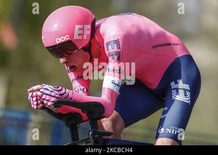 102 Rigoberto Uran from Colombia of EF Education - NIPPO action, during the 100th Volta Ciclista a Catalunya 2021, Stage 2 Individual Time Trial from Banyoles to Banyoles. On March 23, 2021 in Banyoles, Spain. (Photo by Xavier Bonilla/NurPhoto) Stock Photo