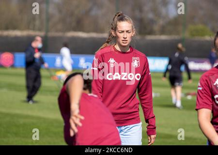 Amy West of Aston Villa Ladies FC during the pre-match warm-up during Barclays FA Women's Super League between Everton Women and Aston Villa Women at Walton Hall Park Stadium, Liverpool UK on 04th April 2021 (Photo by Action Foto Sport/NurPhoto) Stock Photo