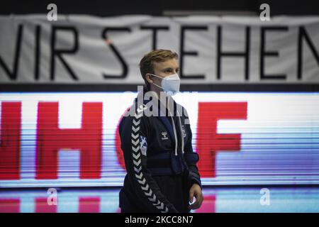 the injured Gisli Kristjánsson of Magdeburg looks on after the LIQUI MOLY Handball-Bundesliga match between SC Magdeburg and SG Flensburg-Handewitt at GETEC-Arena on April 04, 2021 in Magdeburg, Germany. (Photo by Peter Niedung/NurPhoto) Stock Photo