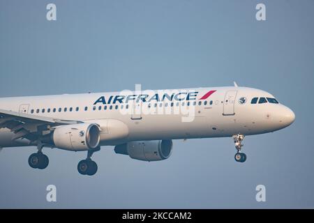 Air France Airbus A321 aircraft as seen flying on final approach for landing at Amsterdam Schiphol Airport AMS EHAM during a misty weather morning. The A321-200 airplane has the registration F-GTAD and is powered by 2x CFMI jet engines. Air France AIRFRANCE AFR is the flag carrier of France, a subsidiary of Air France-KLM Group member of SkyTeam aviation alliance group with the main hub at Charles de Gaulle Airport. According to local and international media in April 2021, the French government will inject up to 4 billion Euro to the airline, with the French state becoming the largest sharehol Stock Photo