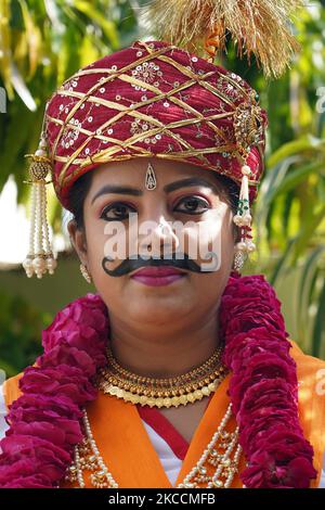 Gangaur hi-res stock photography and images - Page 7 - Alamy