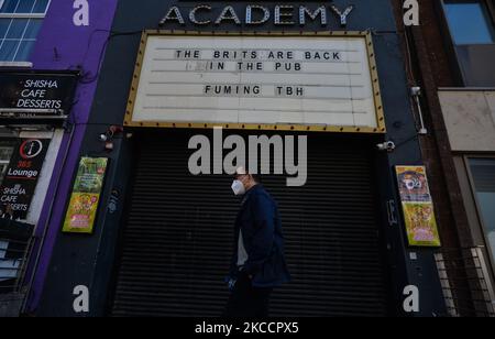 An uplifting notice on the message board reading 'The Brits are back in the pub... Fuming TBH' seen outside the Academy building in Dublin city center during the COVID-19 lockdown. On Wednesday, 14 April 2021, in Dublin, Ireland. (Photo by Artur Widak/NurPhoto) Stock Photo