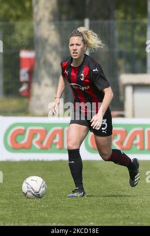 Francesca Vitale of AC Milan in action during the Women Serie A match between AC Milan and SSC Napoli at Centro Sportivo Vismara on April 18, 2021 in Milan, Italy. (Photo by Giuseppe Cottini/NurPhoto) Stock Photo
