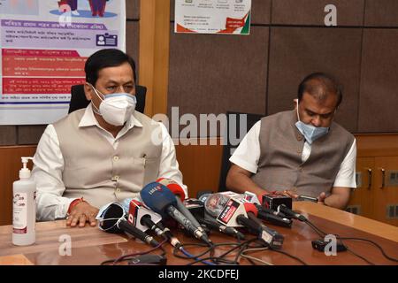 Assam Chief Minister Sarbananda Sonowal addresses a press conference regarding the COVID-19 situation over the Assam state at Gauhati Medical College Hospital (GMCH) in Guwahati, India Monday, April 26, 2021. (Photo by Anuwar Hazarika/NurPhoto) Stock Photo