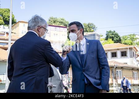 Spain's Prime Minister Pedro Sanchez (R) arrives for the Porto Social Summit hosted by the Portuguese presidency of the Council of the European Union at the Alfandega Congress Center in Porto, Portugal on May 7, 2021.The Social summit of the European Commission in Porto, which was attended by several prime ministers. (Photo by Rita Franca/NurPhoto) Stock Photo