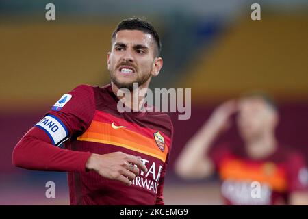 Lorenzo Pellegrini of AS Roma gestures during the Serie A match between AS Roma and SS Lazio at Stadio Olimpico, Rome, Italy on 15 May 2021. (Photo by Giuseppe Maffia/NurPhoto) Stock Photo