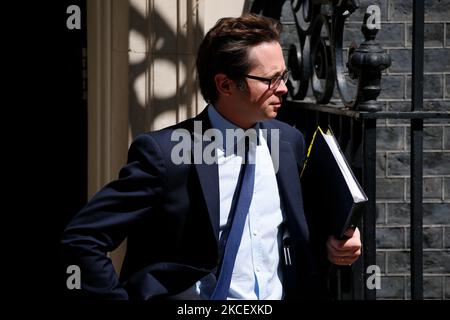 Alex Burghart, Parliamentary Private Secretary to British Prime Minister Boris Johnson and Conservative Party MP for Brentwood and Ongar, leaves 10 Downing Street in London, England, on May 19, 2021. (Photo by David Cliff/NurPhoto) Stock Photo