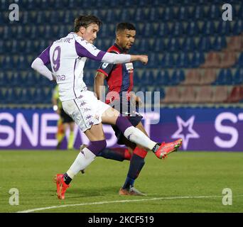the player of acf fiorentina dusan vlahovic in contrast the player