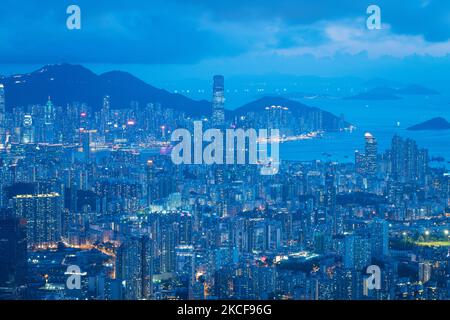 A ''blue hour'' view over Kowloon, with the International Commerce Centre tower in the middle. On 26 May 2021, in Hong Kong, China. (Photo by Marc Fernandes/NurPhoto) Stock Photo