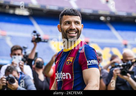 Presentation of Sergio “Kun” Aguero as a new FC Barcelona player after signing a contract till 2022/2023 season. In Camp Nou Stadium, Barcelona, 31 of May, 2021. (Photo by Xavier Bonilla/NurPhoto) Stock Photo