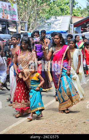 Crowds of Hindu devotees heading to the Nallur Kandaswamy Kovil (Nallur Temple) during the Nallur Ther Festival (Nallur Chariot Festival) at the Nallur Kandaswamy Kovil (Nallur Temple) in Jaffna, Sri Lanka. Hundreds of thousands of Tamil Hindu devotees from across the globe attended this festival. (Photo by Creative Touch Imaging Ltd./NurPhoto) Stock Photo