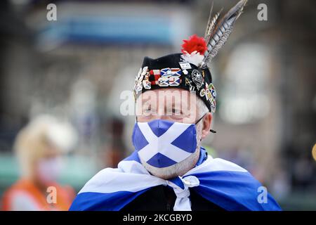 Scotland fans depart from Central Station towards the stadium ahead of the Euro 2020 match between Scotland and Croatia on June 22, 2021 in Glasgow, Scotland. (Photo by Ewan Bootman/NurPhoto) Stock Photo