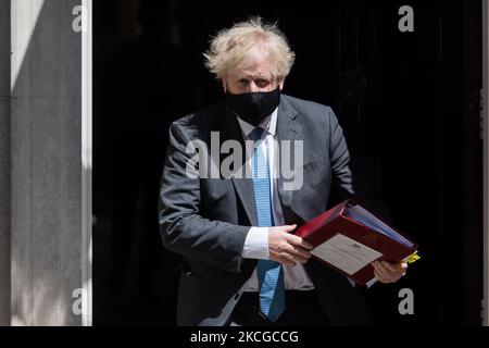 LONDON, UNITED KINGDOM - JUNE 23, 2021: British Prime Minister Boris Johnson leaves 10 Downing Street for PMQs at the House of Commons on June 23, 2021 in London, England. (Photo by WIktor Szymanowicz/NurPhoto) Stock Photo