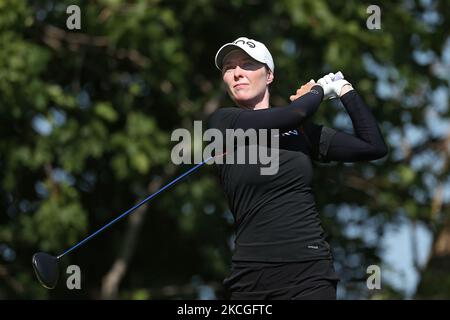 Brittany Altomare of Shrewsbury, Massachussetts hits from the 4th tee during the first round of the Meijer LPGA Classic golf tournament at Blythefield Country Club in Belmont, MI, USA Thursday, June 17, 2021. (Photo by Amy Lemus/NurPhoto) Stock Photo