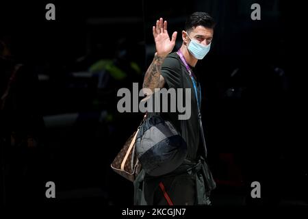 Portugal's Jose Fonte waves as he arrives at Lisbon airport with teammates on June 28, 2021, after being eliminated by Belgium in the round of 16 of the UEFA EURO 2020 football competition. (Photo by Pedro FiÃºza/NurPhoto) Stock Photo