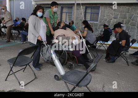 Oxygen Cylinder Patient On Wheelchair Thai Stock Photo 1263068947