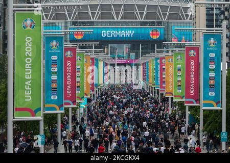 LONDON, UNITED KINGDOM - JUNE 29, 2021: Football fans arrive at Wembley Stadium ahead of England match against Germany in the Euro 2020 Championship on June 29, 2021 in London, England. (Photo by WIktor Szymanowicz/NurPhoto) Stock Photo