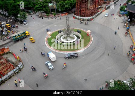 A view of empty road during the strict Covid-19 Coronavirus lockdown in Dhaka, Bangladesh, on July 2, 2021. Bangladeshi authorities imposed the nationwide all-out lockdown for week-long amid increasing coronavirus infections and coronavirus related deaths in the country. (Photo by Mamunur Rashid/NurPhoto) Stock Photo