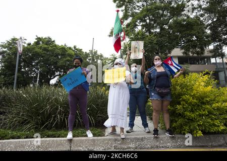 Independent Cuban citizens living in Mexico, protested against the government of their country outside the Cuban Embassy, July 12, 2021, Mexico City. (Photo by Cristian Leyva/NurPhoto) Stock Photo