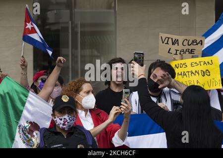 Independent Cuban citizens living in Mexico, protested against the government of their country outside the Cuban Embassy, July 12, 2021, Mexico City. (Photo by Cristian Leyva/NurPhoto) Stock Photo