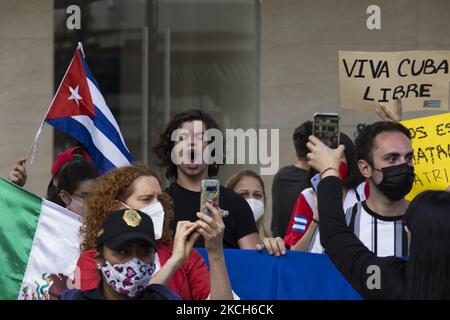 Independent Cuban citizens living in Mexico, protested against the government of their country outside the Cuban Embassy, July 12, 2021, Mexico City. (Photo by Cristian Leyva/NurPhoto) Stock Photo