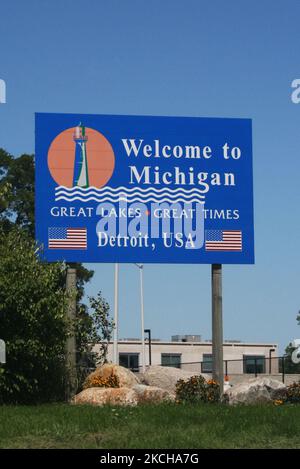 Sign welcoming visitors to Detroit, Michigan, USA, on September 01, 2007. (Photo by Creative Touch Imaging Ltd./NurPhoto) Stock Photo