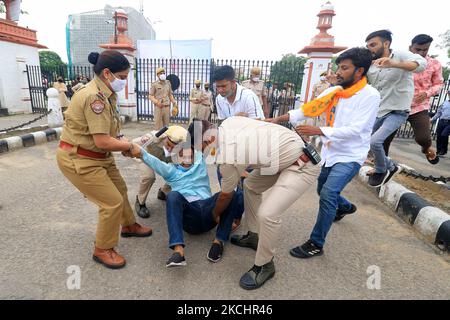 Police personnel detain Akhil Bharatiya Vidyarthi Parishad 'ABVP' activists as they protest against the state government for their demands at Rajasthan University in Jaipur, Rajasthan, India, on, July 26, 2021. (Photo by Vishal Bhatnagar/NurPhoto) Stock Photo