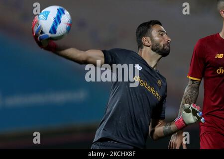 AS Roma's goalkeeper Rui Patricio in action during an international club friendly football match between AS Roma and FC Porto at the Bela Vista stadium in Lagoa, Portugal on July 28, 2021. (Photo by Pedro FiÃºza/NurPhoto) Stock Photo