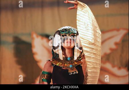 Egyptian dancers perform a dance to pay homage to the ancient Egyptian Gods and Goddesses in Mississauga, Ontario, Canada, on June 04, 2011. The dancers are dressed in costumes representing some of the Gods and Goddesses worshipped in ancient Egypt. (Photo by Creative Touch Imaging Ltd./NurPhoto) Stock Photo