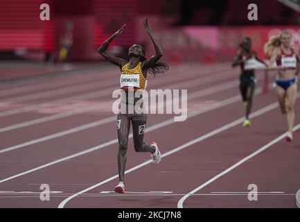 Peruth Chemutai winning 3000 meter steeplechase for women at the Tokyo Olympics, Tokyo Olympic stadium, Tokyo, Japan on August 4, 2021. (Photo by Ulrik Pedersen/NurPhoto) Stock Photo