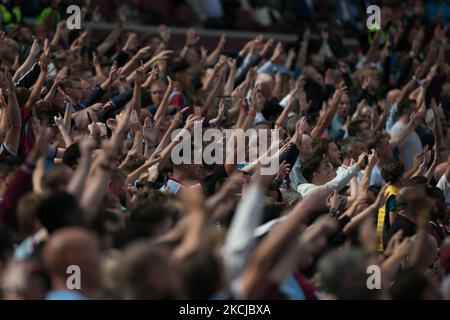 West Ham fans looks on during the Pre-season Friendly match between West Ham United and Atalanta Bergamasca Calcio at the London Stadium, Stratford, England on 7th August 2021. (Photo by Federico Maranesi/MI News/NurPhoto) Stock Photo