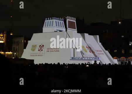 Videomapping show projected on a Huey Teocalli, a model installed in the Historic Center of Mexico City, which represents the religious and political center of the Mexica of what was the city Tenochtitlan, which is part of the commemoration of 500 years of indigenous resistance and Spanish invasion in Mexico. (Photo by Gerardo Vieyra/NurPhoto) Stock Photo