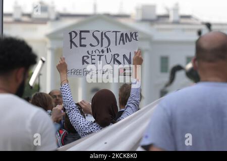 Palestinian Youth Movement demonstrator hold a rally about Free Palestina in Lafayette Park ahead of a meeting between United States President Joe Biden and Israeli Prime Minister Naftali Bennett today on August 26, 2021 at front of White House in Washington DC, USA. (Photo by Lenin Nolly/NurPhoto) Stock Photo