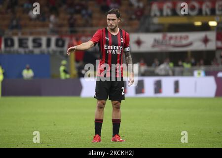 Davide Calabria of AC Milan gestures during the Serie A match between AC Milan and Cagliari Calcio at Stadio Giuseppe Meazza on August 29, 2021 in Milan, Italy. (Photo by Giuseppe Cottini/NurPhoto) Stock Photo