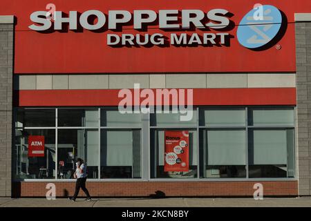 Shoppers Drug Mart store on Jasper Avenue in Edmonton. On Thursday, 23 September 2021, in Edmonton, Alberta, Canada. (Photo by Artur Widak/NurPhoto) Stock Photo