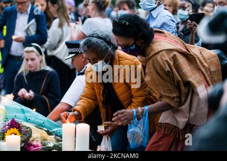 Well-wishers attend a vigil for 28 year-old teacher Sabina Nessa, in London, Britain, 24 September 2021. Sabina Nessa, a 28-year-old primary school teacher, was found dead in Cator Park in Kidbrooke, south-east London by a member of the public on Saturday 18 September. (Photo by Maciek Musialek/NurPhoto) Stock Photo