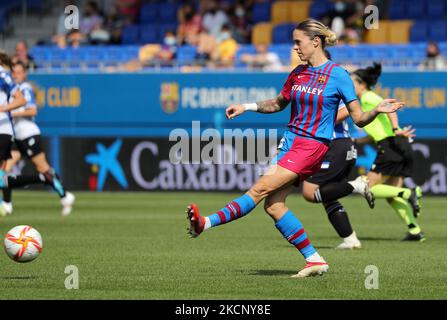 Maria Leon during the match between FC Barcelona and Deportivo Alaves Gloriosas, corresponding to the week 5 of the Liga Iberdrola, played at the Johan Cruyff Stadium, on 02th October 2021, in Barcelona, Spain. -- (Photo by Urbanandsport/NurPhoto) Stock Photo