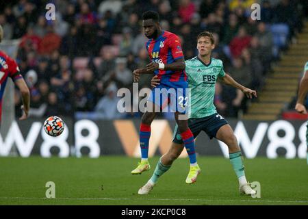 LONDON, UK. OCT 3RD James Justin of Leicester battle for the ball during the Premier League match between Crystal Palace and Leicester City at Selhurst Park, London on Sunday 3rd October 2021. (Photo by Federico Maranesi/MI News/NurPhoto) Stock Photo