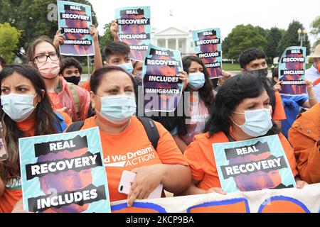 United We Dreams demonstrators send letter to Ms Pelosi and US President Joe Biden and hold a rally demanding Citizenship for All, today on October 06, 2021 at Lafayette Park/White House in Washington DC, USA. (Photo by Lenin Nolly/NurPhoto) Stock Photo