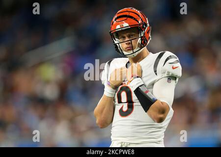 Cincinnati Bengals quarterback Joe Burrow (9) reacts during an NFL football  game against the Kansas City Chiefs, Sunday, Dec. 4, 2022, in Cincinnati.  (AP Photo/Emilee Chinn Stock Photo - Alamy