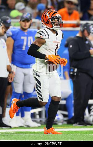 Cincinnati Bengals wide receiver Ja'Marr Chase (1) signals for a first down  during an NFL divisional round playoff football game Sunday, Jan. 22, 2023,  in Orchard Park, NY. (AP Photo/Matt Durisko Stock