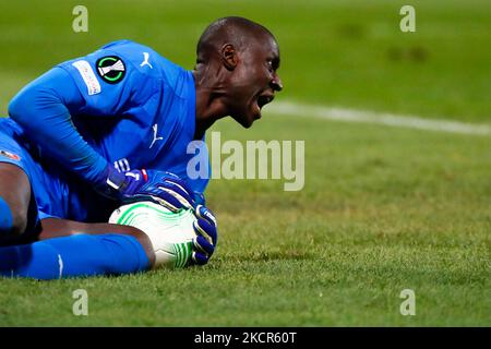 Alfred Gomis Goalkeeper of Rennes during the UEFA Europa Conference League group G match between SC Mura and Rennes at Ljudski Vrt on October 21, 2021 in Slovenia. (Photo by Damjan Zibert/NurPhoto) Stock Photo