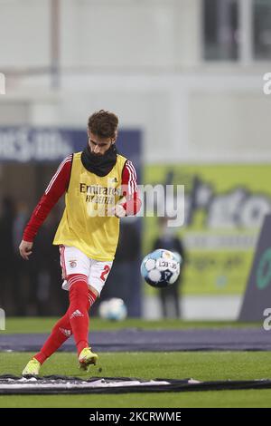 Rafa Silva (SL Benfica) warms up before the match for Liga BWIN between Estoril Praia and SL Benfica, at Estádio Coimbra da Mota, Estoril, Portugal, 30, October, 2021 (Photo by João Rico/NurPhoto) Stock Photo